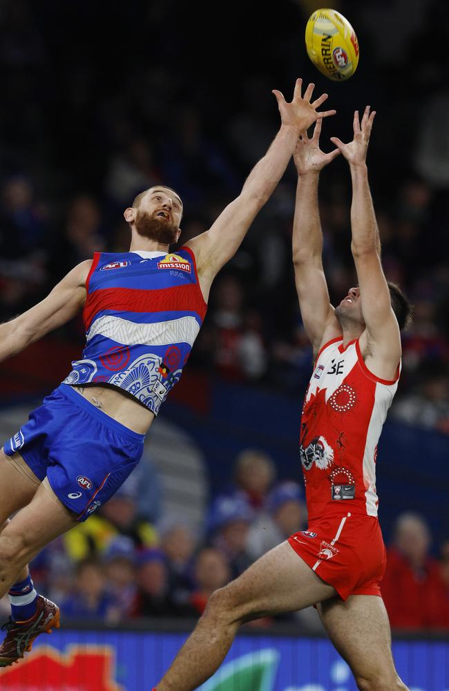 Western Bulldogs star Liam Jones will need to get through two training sessions this week to prove his fitness ahead of Sunday’s clash with Sydney. Picture: Michael Klein