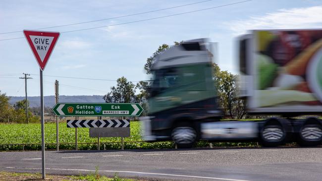 Eastern Drive Gatton will see reductions in speed as works continue on heavy-vehicle decoupling site.