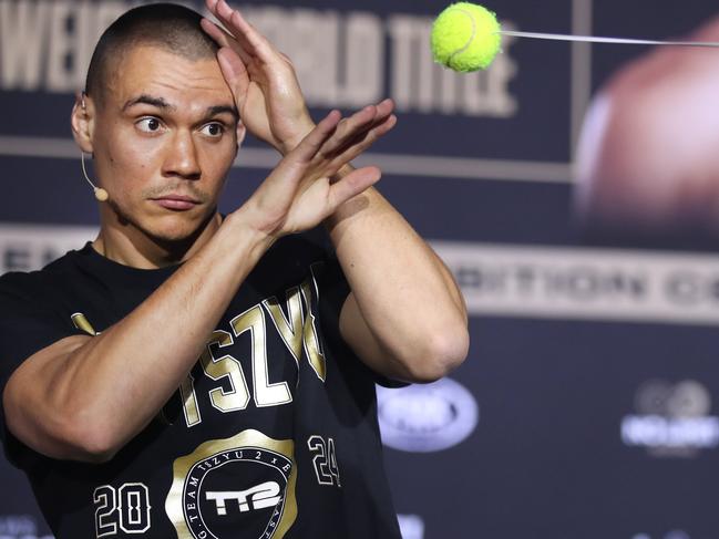 Fighters in an open air workout at Pacific Fair before the big Tszyu v Mendoza fight on Sunday. Tim Tszyu workouts out shadow boxing and avoiding tennis balls. Picture Glenn Hampson