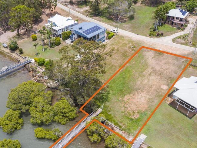 A block of land at 95 Wahine Dr, Russell Island has sold for a record price. Photo: Supplied.