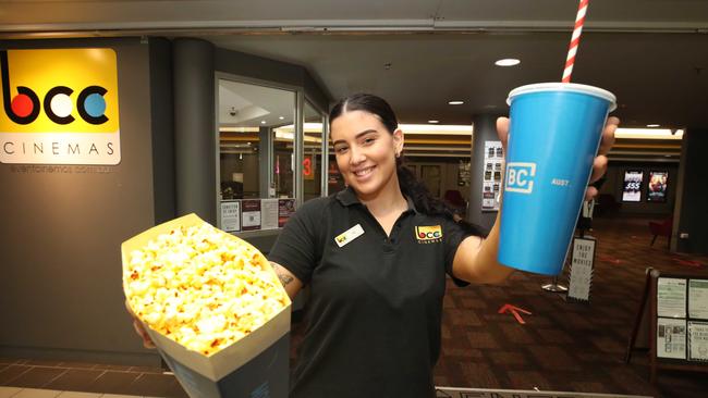 Coolangatta Cinema is closing and Duty Manager Yaz Burnett encourages everyone to come down, grab a popcorn and drink and watch a movie before the end. Picture Glenn Hampson