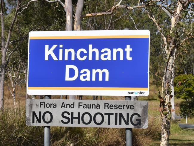 Boatie taken to hospital after fire on Kinchant Dam