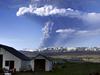 (FILES) - Picture taken on May 21, 2011 shows a cloud of smoke and ash over the Grimsvoetn volcano on Iceland. Iceland raised its alert over the nation's largest volcanic system to red on August 23, 2014 banning all air traffic in the area, after detecting a small sub-glacial eruption. A major explosion at the Bardarbunga volcano could signal a replay of the global travel chaos triggered when another Icelandic peak blew four years ago, creating a massive ash cloud across Europe. AFP PHOTO / SIGURLAUG LINNET