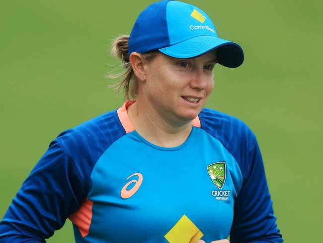 CANBERRA, AUSTRALIA - JANUARY 25: Alyssa Healy of Australia walks around the oval during a training session ahead of the Women's International Series between Australia and South Africa at Manuka Oval on January 25, 2024 in Canberra, Australia. (Photo by Mark Evans/Getty Images)