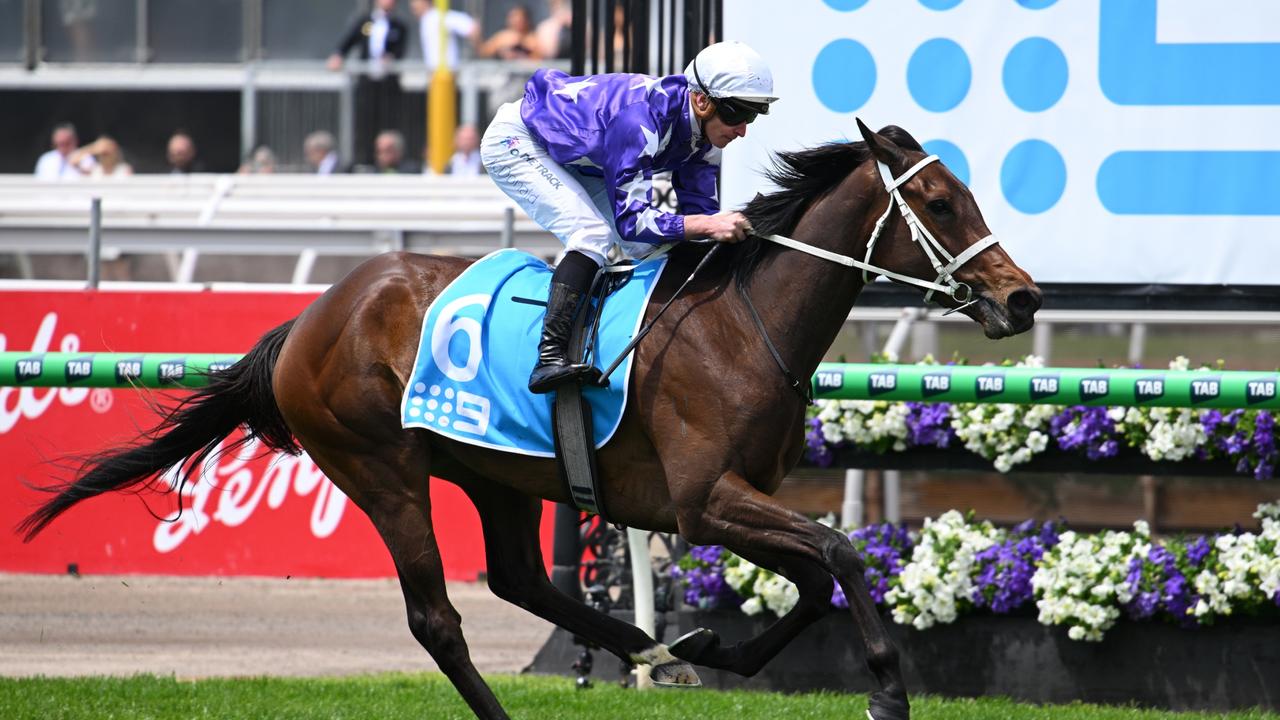 Thousand Guineas tips, runner-by-runner form analysis