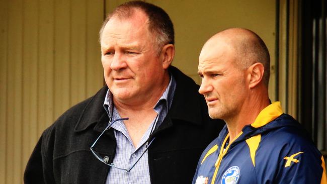 Ian Schubert next to Brad Arthur in 2016.