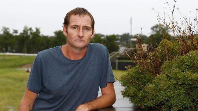 Silicosis suffered Adam Emery from the Gold Coast wants engineered stone banned in Australia.