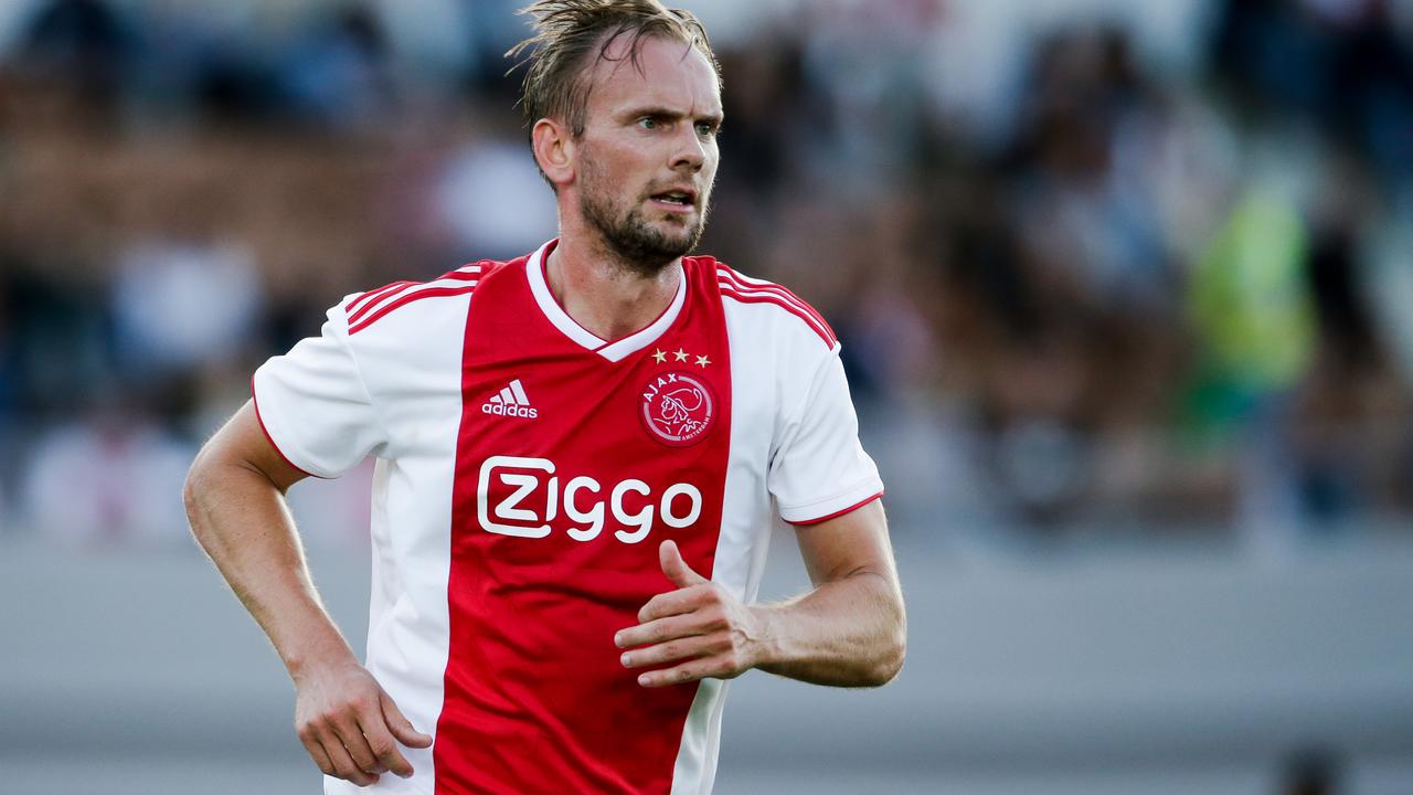Dutch international Siem de Jong has signed for Sydney FC on a season-long loan.