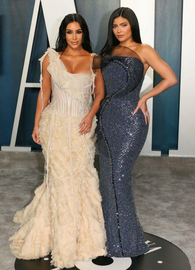Oscars 2020 Party Red Carpet, Vanity Fair Oscar Dresses
