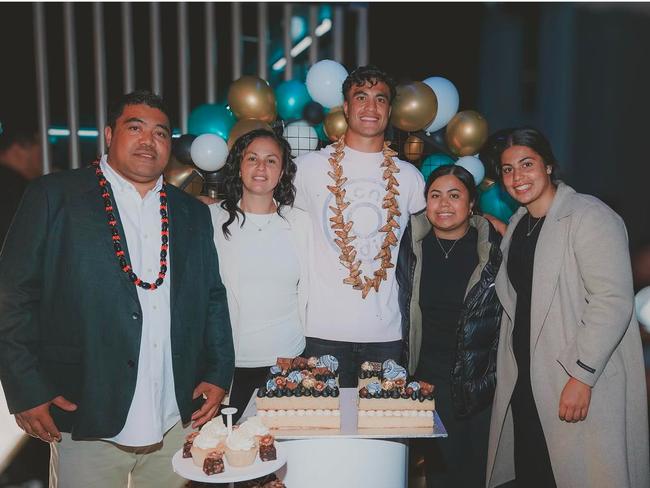 Joseph-Aukuso Suaalii with his parents Chris and Salina (left) and sisters Elina and Natalina.