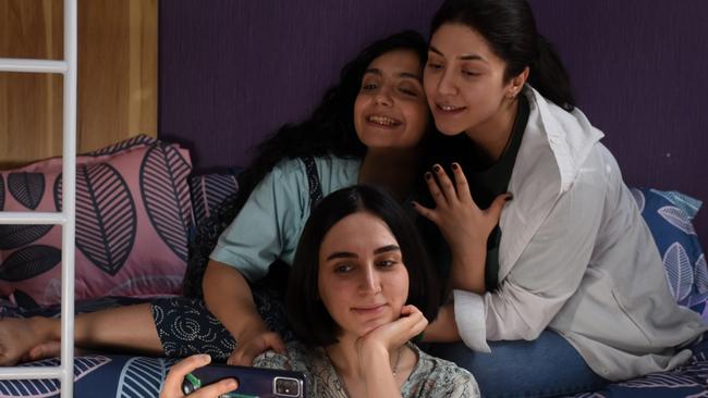 The Seed of the Sacred Fig: actors Setareh Maleki (back left) Niousha Akhshi (back right) and Mahsa Rostami (front).