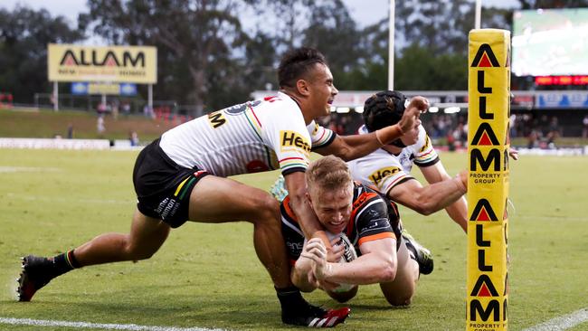 Reece Hoffman of the Tigers is an Alexandra Hills SHS past student.(Photo by David Neilson/Getty Images)