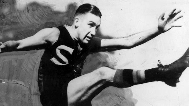 South Australia’s greatest goalkicker Ken Farmer in full flight.