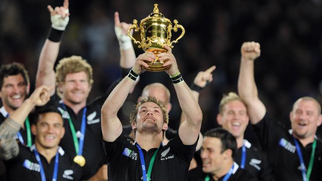 McCullum is aiming to emulate All Blacks skipper Richie McCaw by breaking a long World Cup drought for the Kiwis.