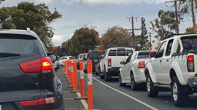 Cars lined up at a Mildura Covid testing clinic that was set up in the hours after a positive case emerged.