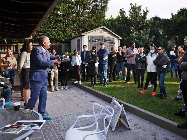 WEEKEND TELEGRAPH - 25.5.24MUST CHECK WITH PIC EDITOR BEOFRE USE - Auction at 9 Penkivil St, Willoughby NSW. Sold for $3.65M. Jason Keen pictured. Picture: Sam Ruttyn