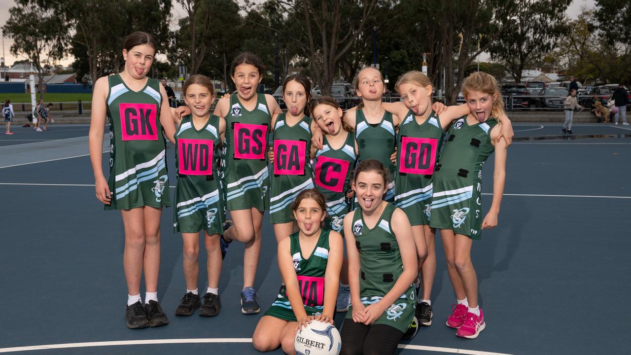 Geelong Amateurs Pearls under-11 netball team pull their funniest faces.