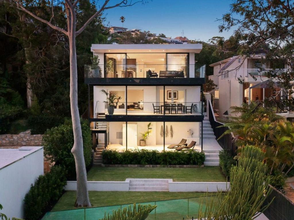 The Beretta’s former Balmoral Slopes home in Mosman.