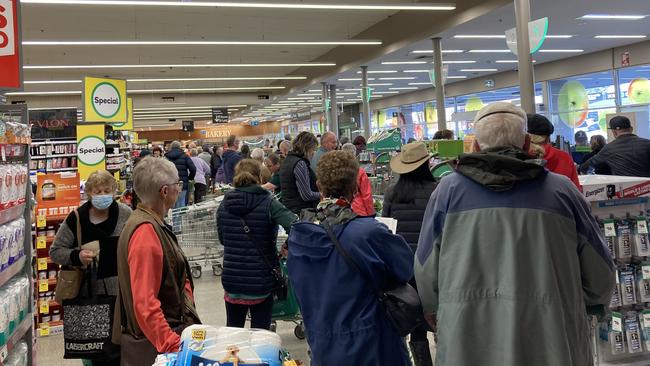 Queus have started in Wongthaggi as panic buying sets in ahead of lockdown at midnight.