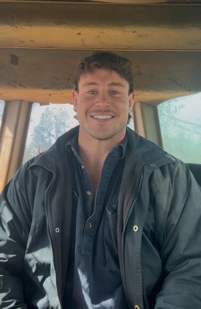 Former Canberra Raiders player Luke Bateman has signed a two-book deal. Picture: supplied