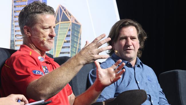 Suns coach Damien Hardwick and Titans coach Des Hasler Picture Glenn Hampson