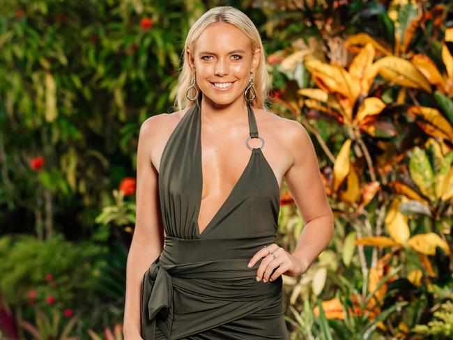 Cass Wood featuring in Bachelor in Paradise.