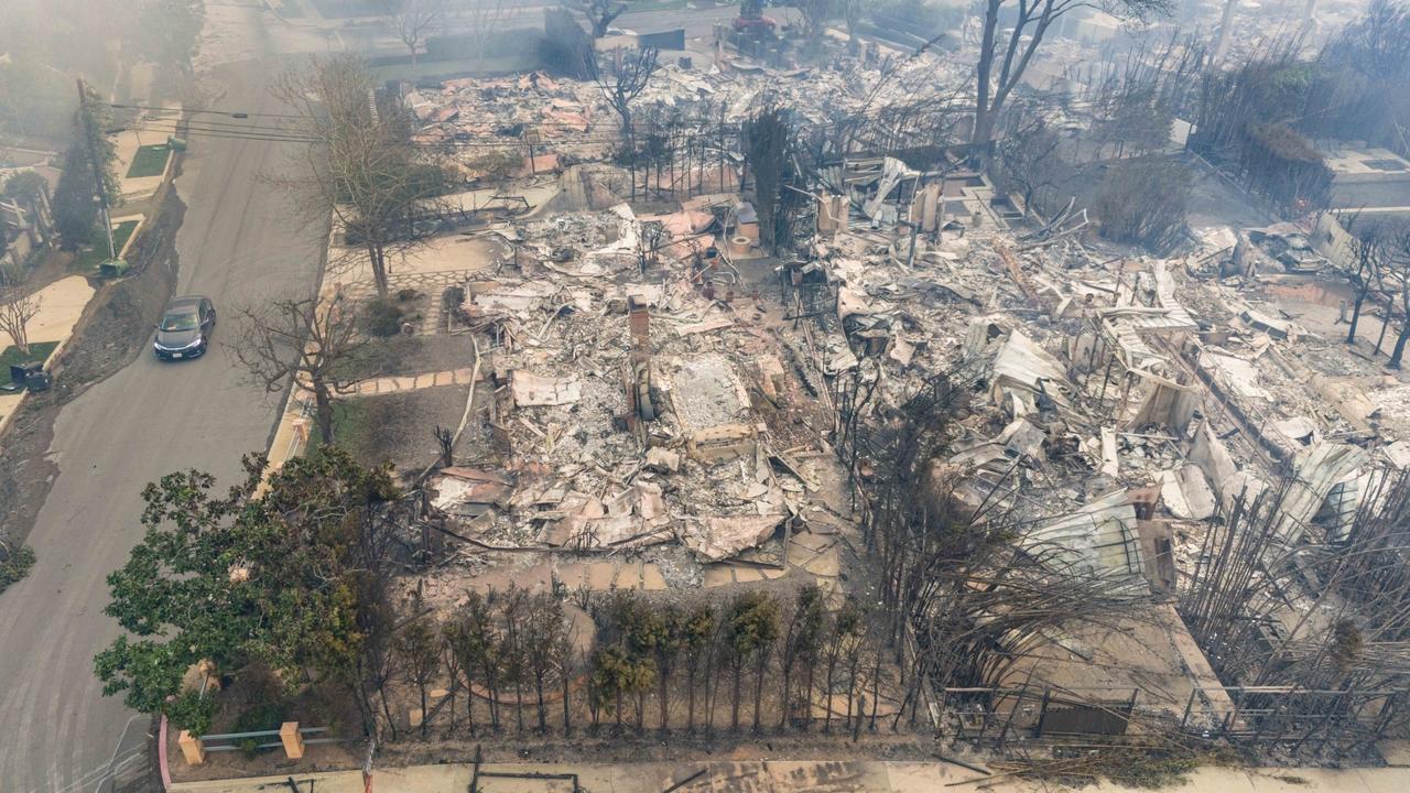 Anna Faris’ home in Pacific Palisades has been completely destroyed. Picture: SPOT-Stoianov-BUFR/BACKGRID