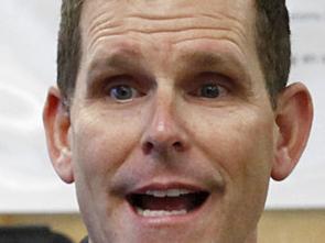 FILE - In this Tuesday, Oct. 28, 2014 file photo, Officer Phil White of the San Jose Police Department teaches a 
