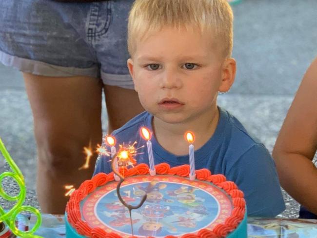 Hamilton Gregory, 3, had no one turn up to his 3rd birthday party in the park. So the community came together and gave him the party of a lifetime.