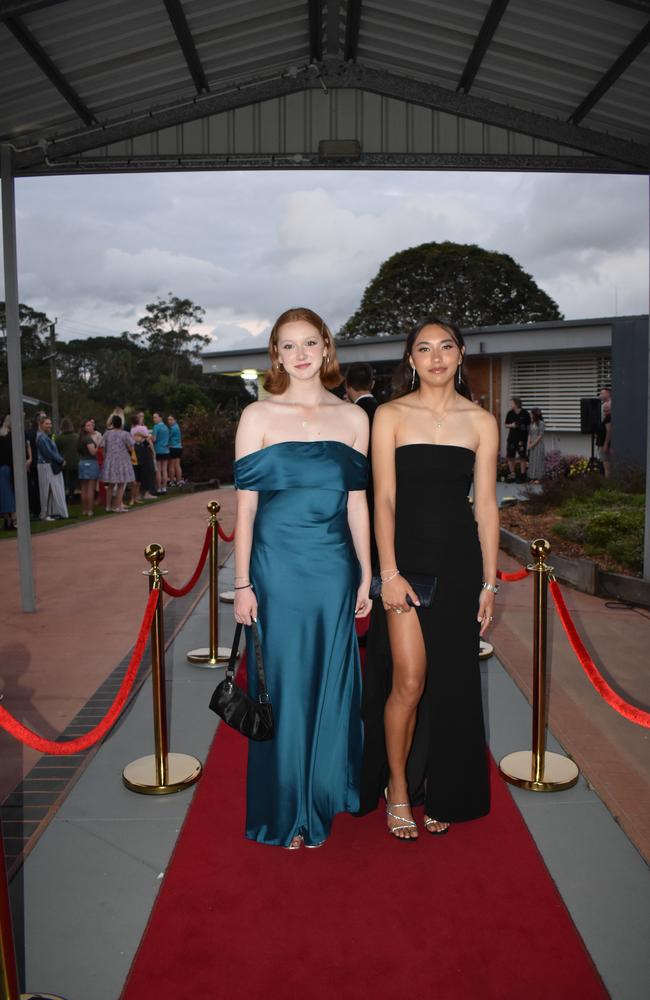 Students arrive at Noosa District State High School formal.