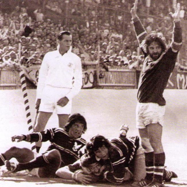 Brian Barry, in action as a touch judge at the SCG in a match between Manly and Easts. Picture: Supplied