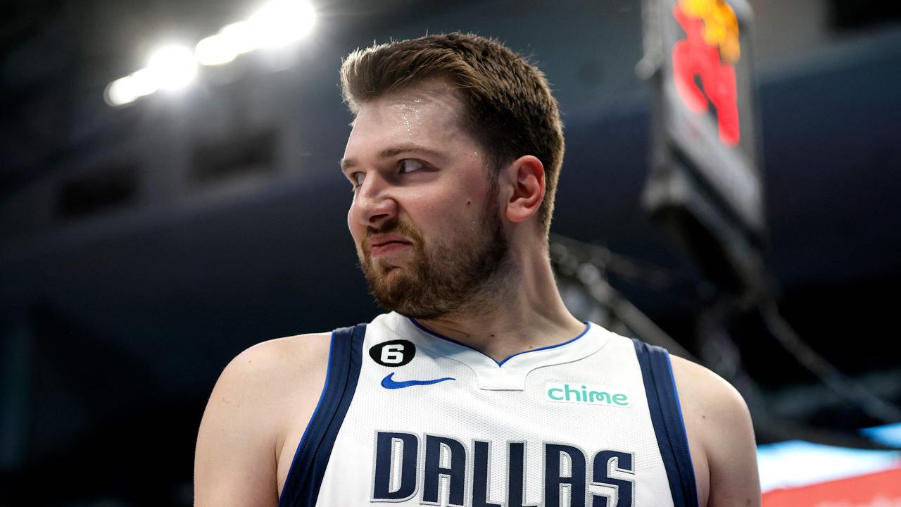 Luka Donic sitting on the bench wasn’t a good look for the Mavericks. Photo: Tim Heitman/Getty Images/AFP.