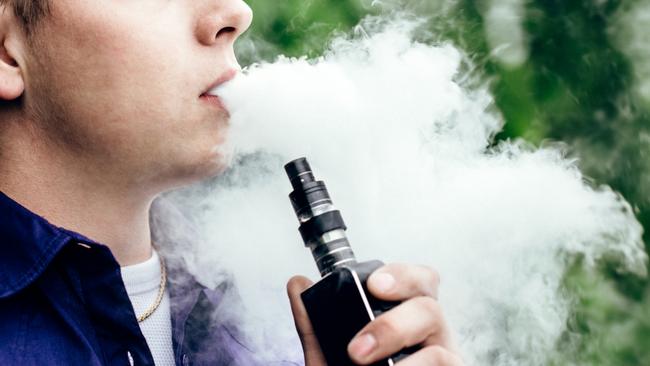 The national plan to reduce smoking and stamp out rec­reation­al vaping, particularly among school-age kids, will be ­developed with states and territories in coming months.