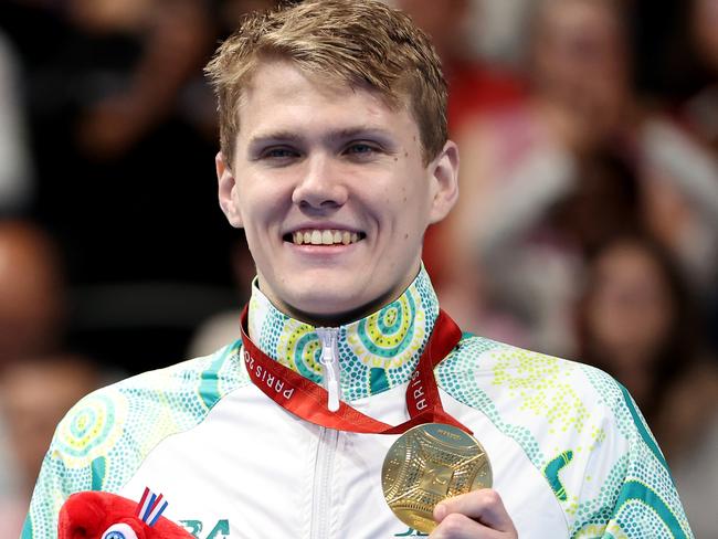 NANTERRE, FRANCE - SEPTEMBER 05: Gold medalist Timothy Hodge of Team Australia poses for a photo during the Para Swimming Men's 200m Individual Medley SM9 Medal Ceremony on day eight of the Paris 2024 Summer Paralympic Games at Paris La Defense Arena on September 05, 2024 in Nanterre, France. (Photo by Sean M. Haffey/Getty Images)