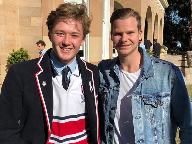 Cranbrook School XI captain Finn Parker with Steve Smith.