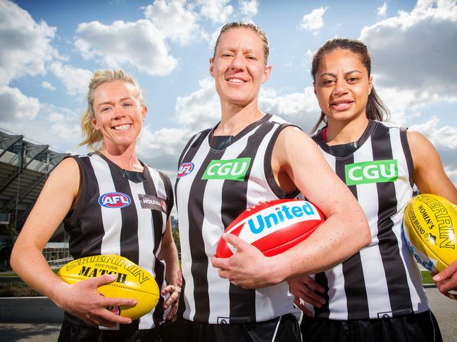 A Collingwood photo call with signings Kate Sheahan and Helen Roden. Picture: Mark Stewart