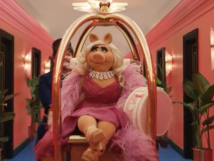 Miss Piggy of the Muppets stars in the new booking.com 2025 Super Bowl ad