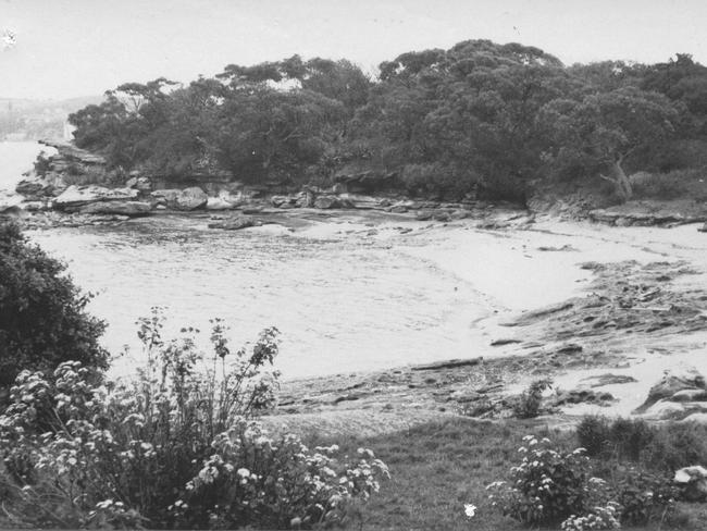 Reef Beach in the early 1900s. Photo Northern Beaches Library
