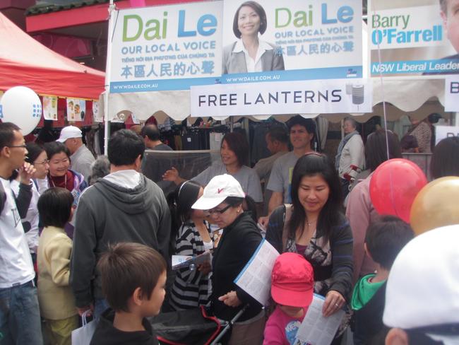 Liberal candidate Dai Le held a sausage sizzle at the Cabramatta Moon Festival.