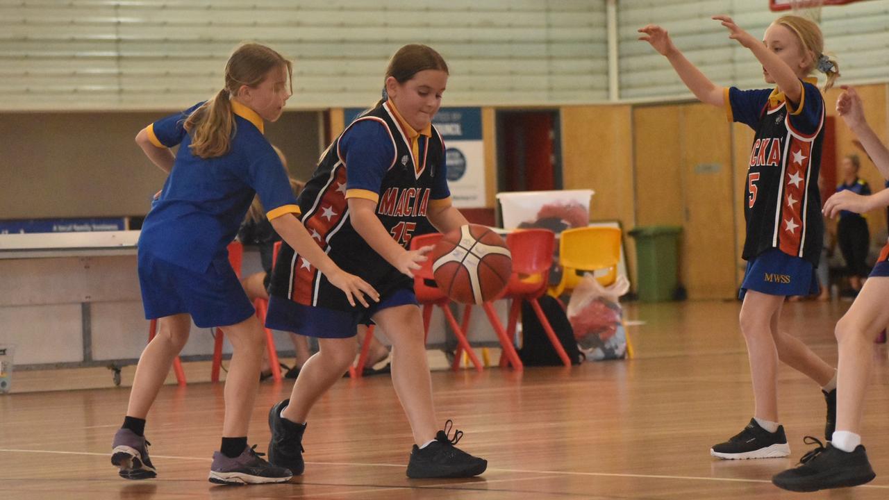 Ruby Penhalaerick playing basketball at the Primary School Gala Day, August 9, 2021. Picture: Matthew Forrest