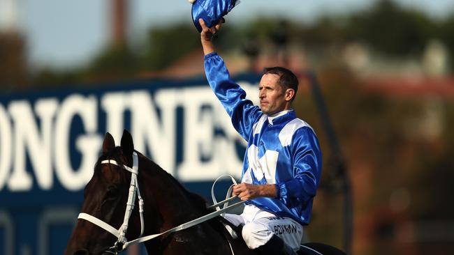 Hugh Bowman salutes the crowd. Picture: Mark Metcalfe/Getty Images