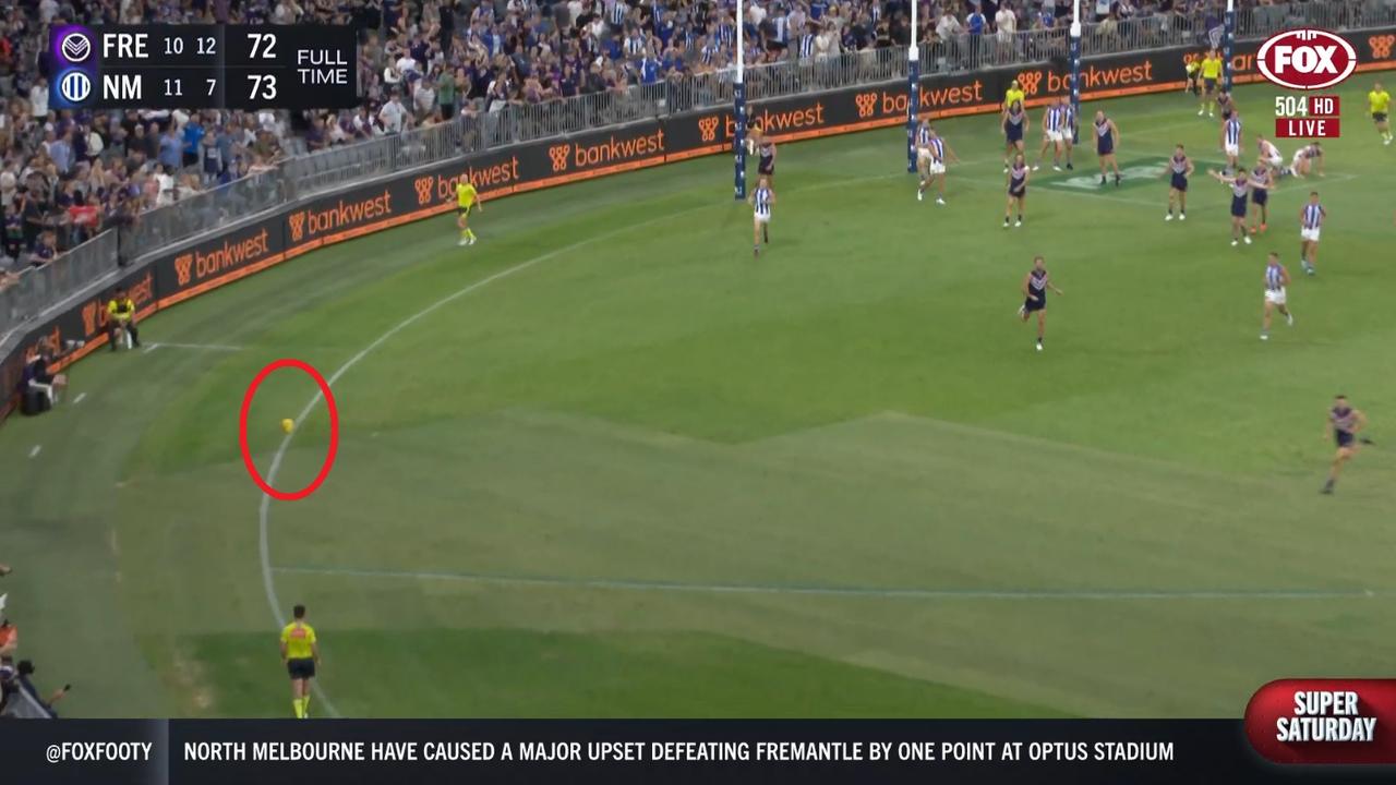 Did this ball go out of bounds before the siren went?