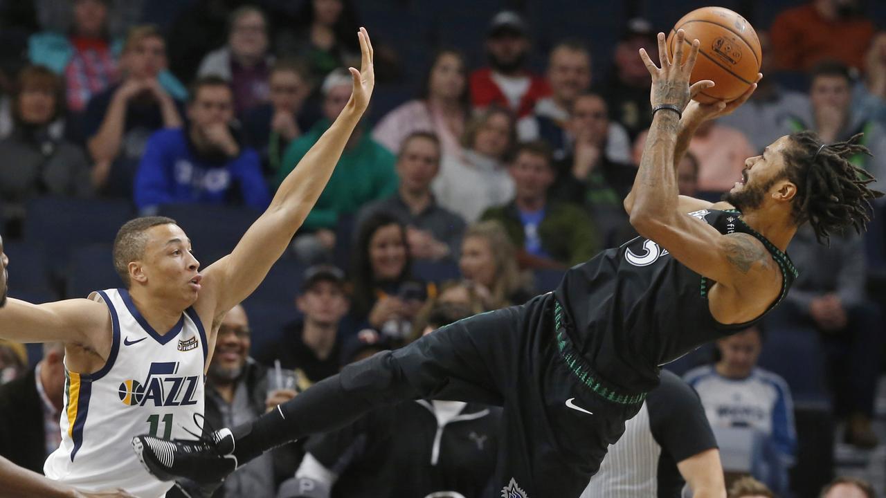 Derrick Rose put up 50 points today. No, you didn’t hop in a time machine back to 2011. (AP Photo/Jim Mone)