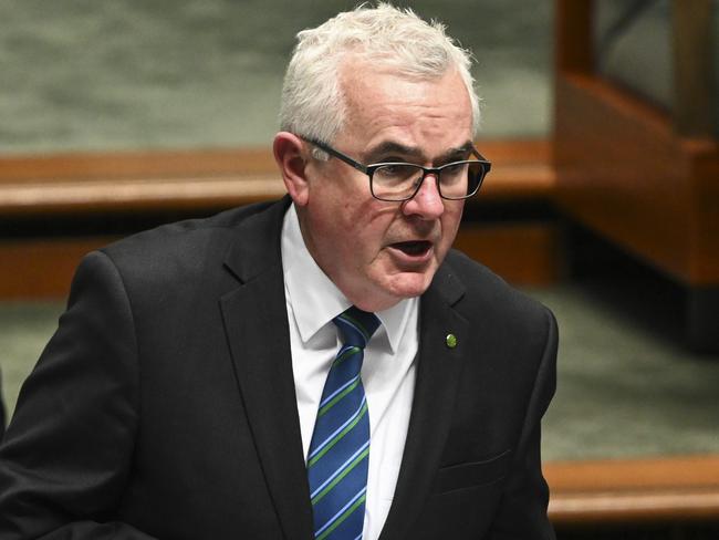 CANBERRA, AUSTRALIA, NewsWire Photos. SEPTEMBER 5, 2023:Andrew Wilkie during Question Time at Parliament House in Canberra. Picture: NCA NewsWire / Martin Ollman