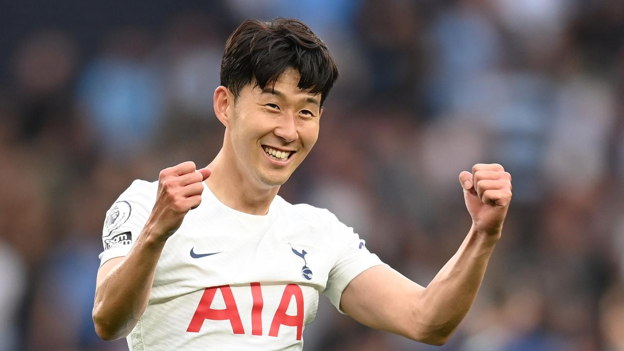 LONDON, ENGLAND - AUGUST 15: Heung-Min Son of Tottenham Hotspur celebrates their side's victory after the Premier League match between Tottenham Hotspur and Manchester City at Tottenham Hotspur Stadium on August 15, 2021 in London, England. (Photo by Michael Regan/Getty Images)