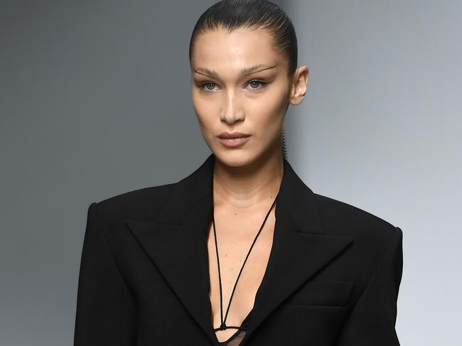 TOPSHOT - US model Bella Hadid presents a creation by Mugler during the Women's Spring-Summer 2020 Ready-to-Wear collection fashion show in Paris, on September 25, 2019. (Photo by Christophe ARCHAMBAULT / AFP)