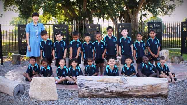 Manunda Terrace Primary School Class name: Room 2 and Room 4 Back row: Ms Mary Jane Kwon, Royce Assan, Connor Dagg, Ashton Tuiaki-Ponter, Walter Zhao, Lexi Pollard, Ari jeet Yadav, Anton Kuss, Amelia Da Silva Madeira, Fred WaiangaFront row: Natuoivi Yapai, Ricardo Singh, Chloe Mellow, Dakota David, Bindi Johnston, Matteo Young, Steven Zhao, Daniella Iteriteka, JJ Holloway