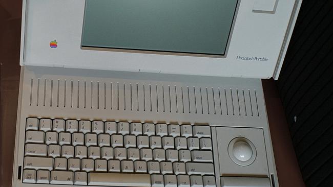 Apple's first laptop weighed nearly 8kg!