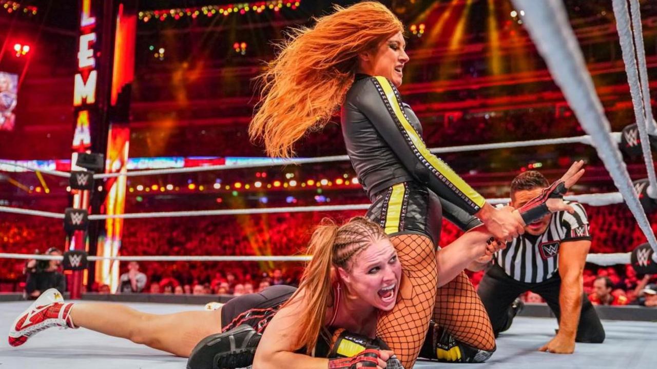 Seth Rollins unaware wife, WWE star Becky Lynch had released private, NSFW  photo | NT News