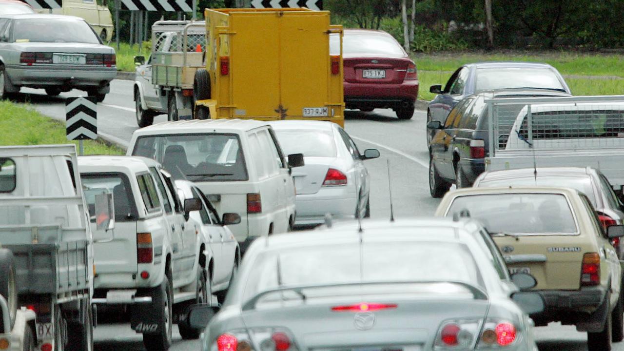 Brisbane Traffic: Centenary Motorway Delays Follow Truck, Car Crash ...